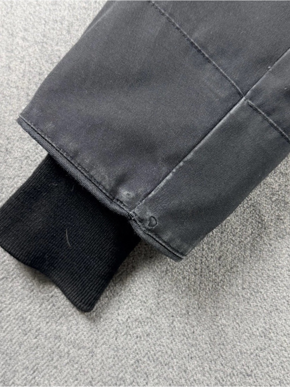Canada Goose Black Trillium Parka with Fur-Trim Hood and Patch - Picture 12 of 16